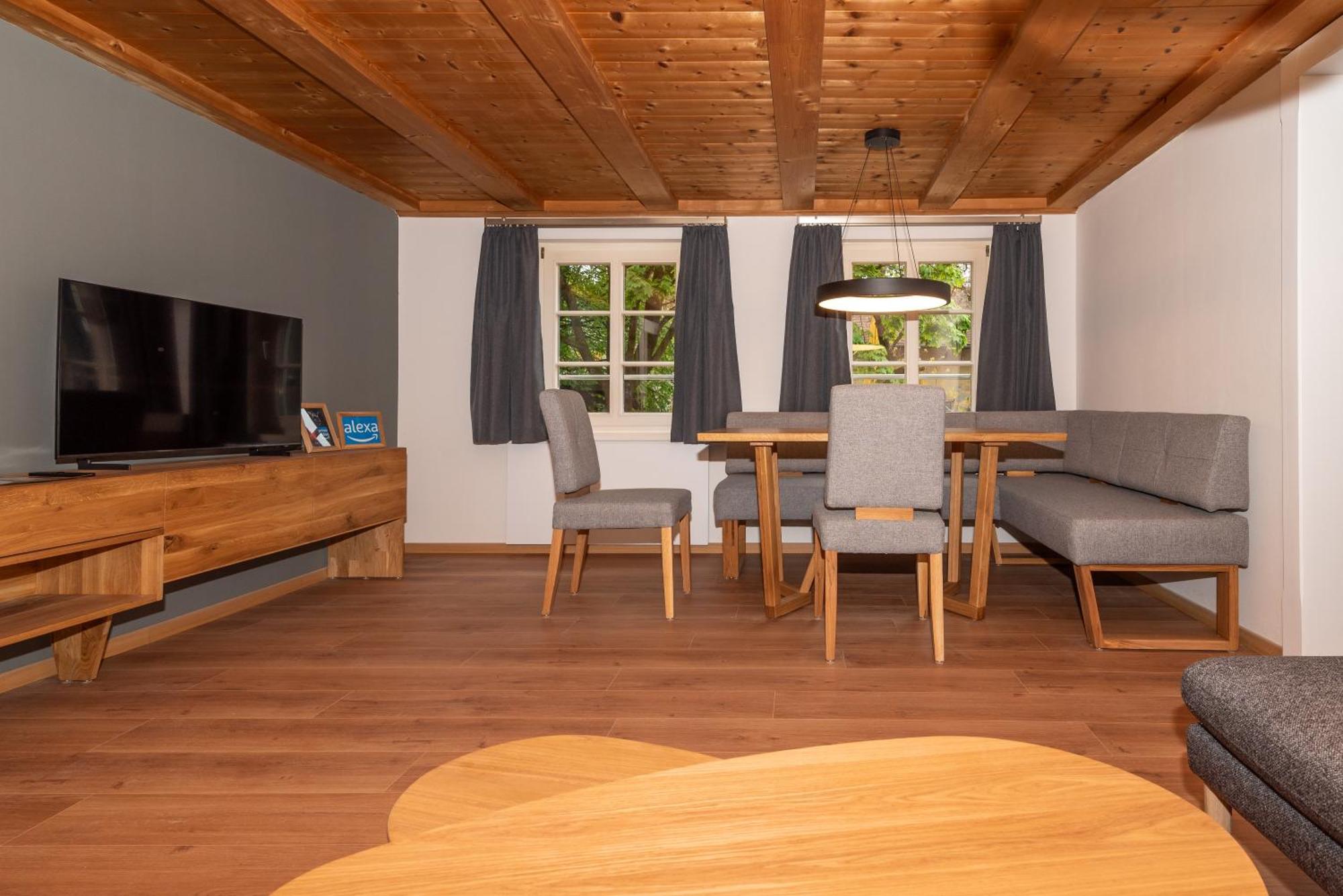 Crimson Cottage Apartments ดอร์นเบิร์น ภายนอก รูปภาพ