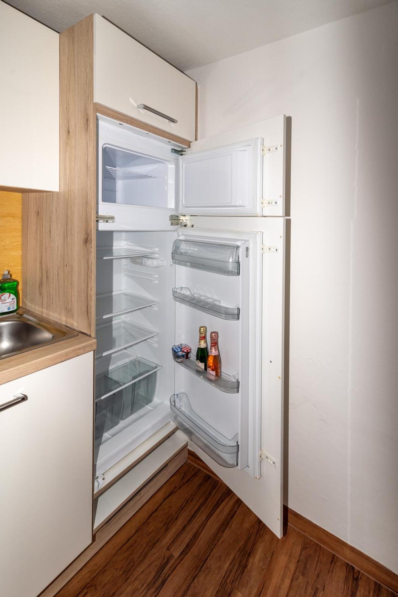Crimson Cottage Apartments ดอร์นเบิร์น ภายนอก รูปภาพ