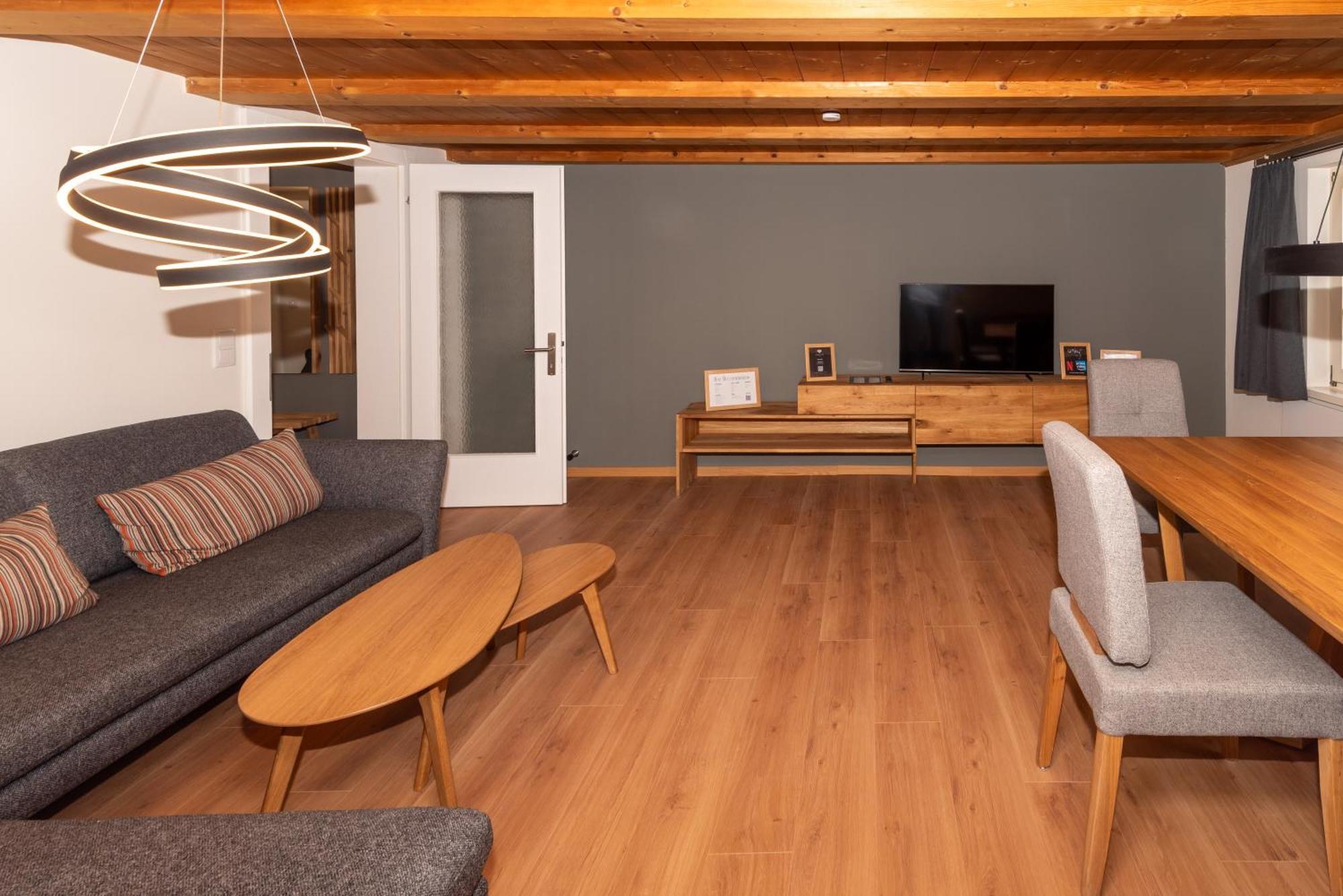 Crimson Cottage Apartments ดอร์นเบิร์น ภายนอก รูปภาพ